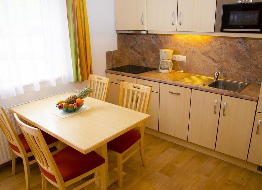Kitchen Photo