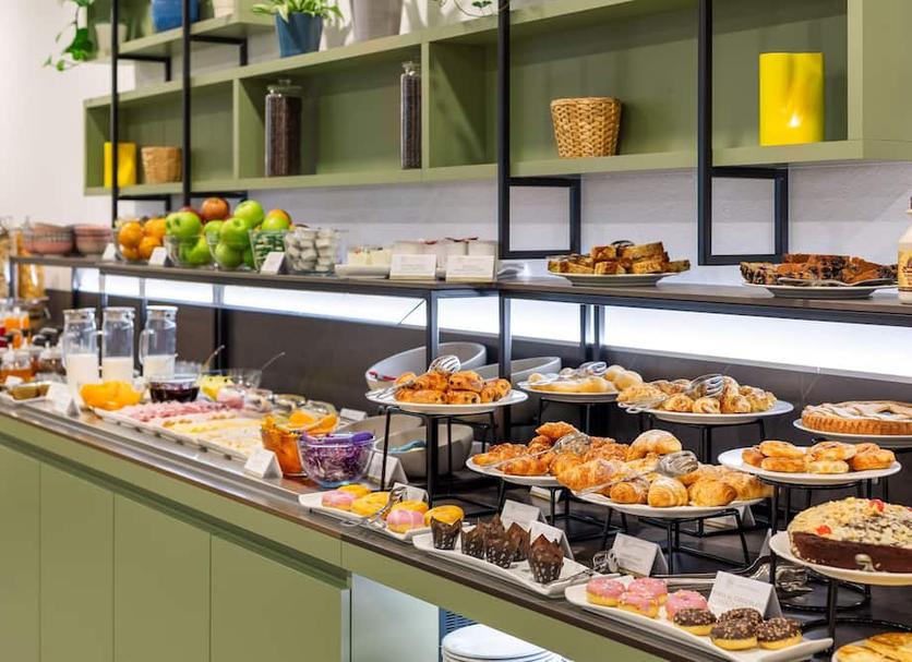 Buffet Photo
