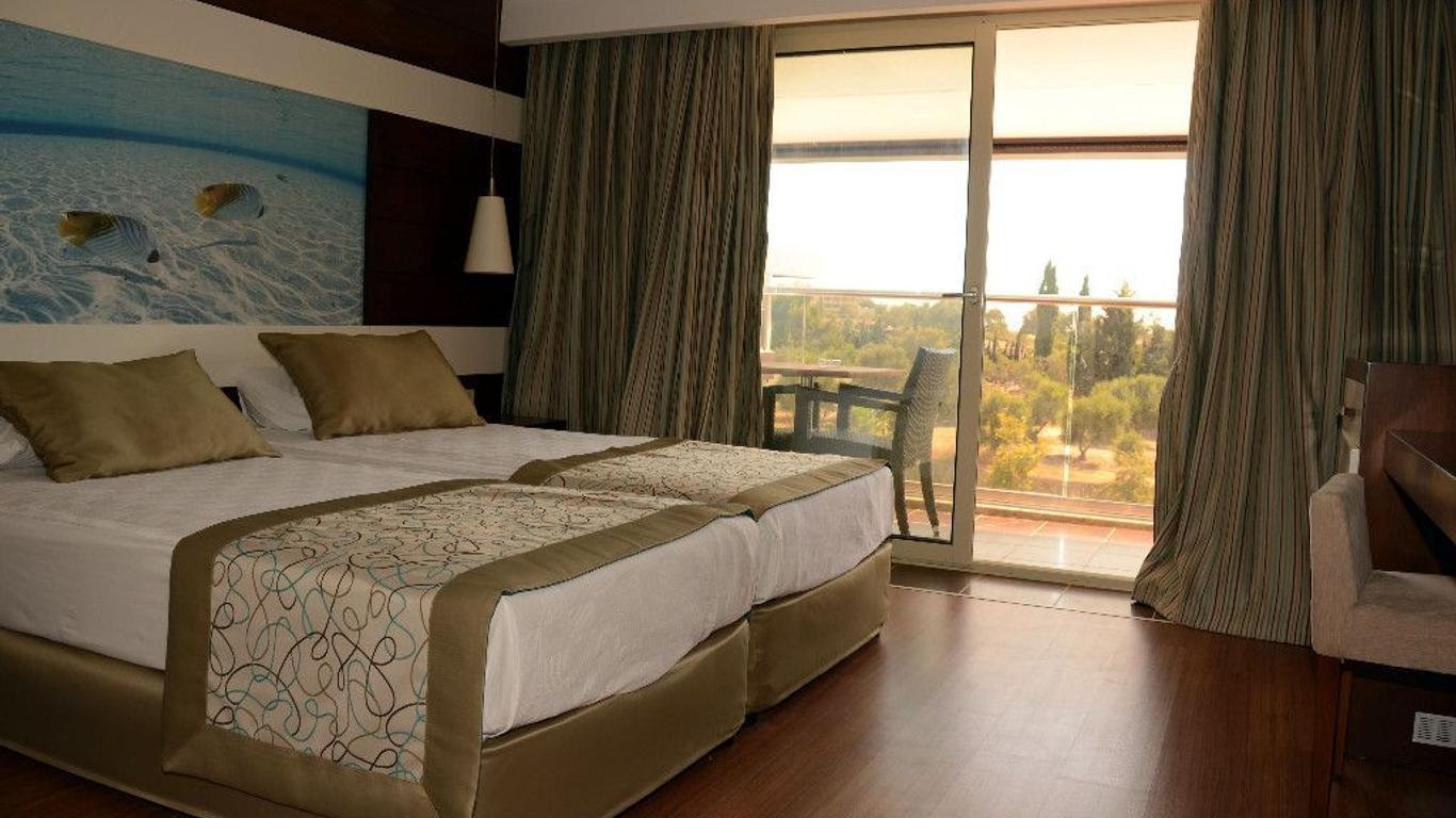 Holiday City Hotel