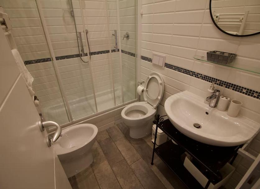 Bathroom Photo
