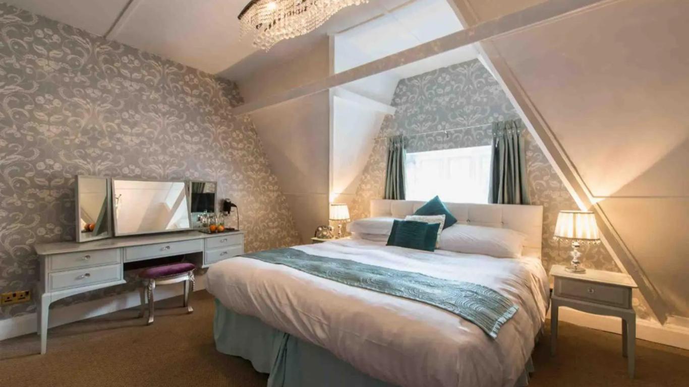Maenan Abbey Hotel