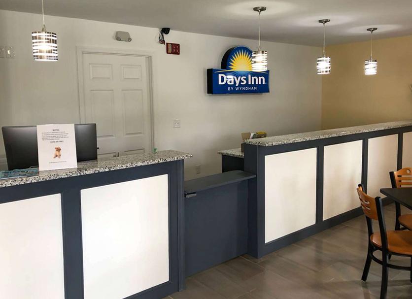 Front desk Photo