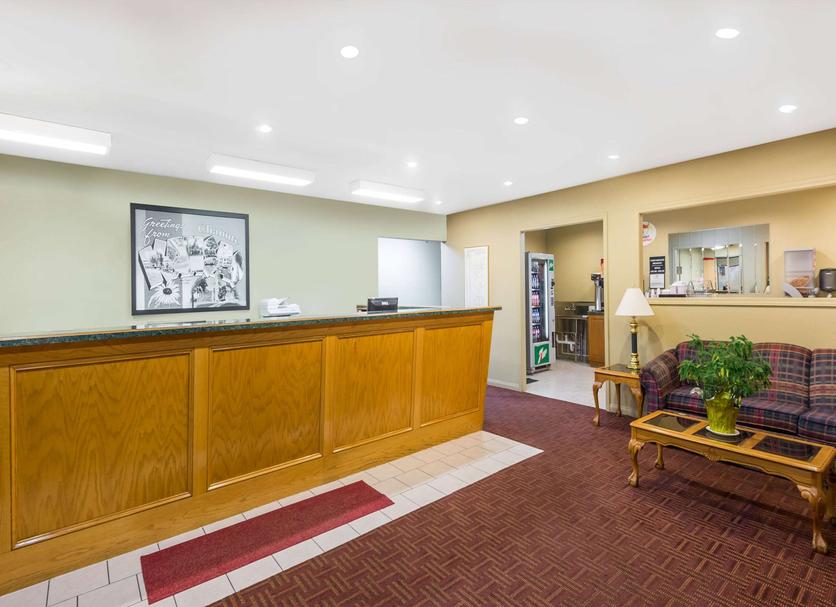Front desk Photo