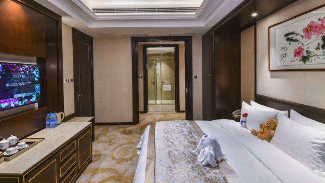 Qianhu Hotel
