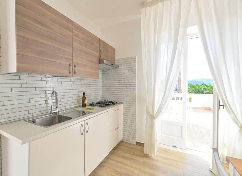 Kitchen Photo