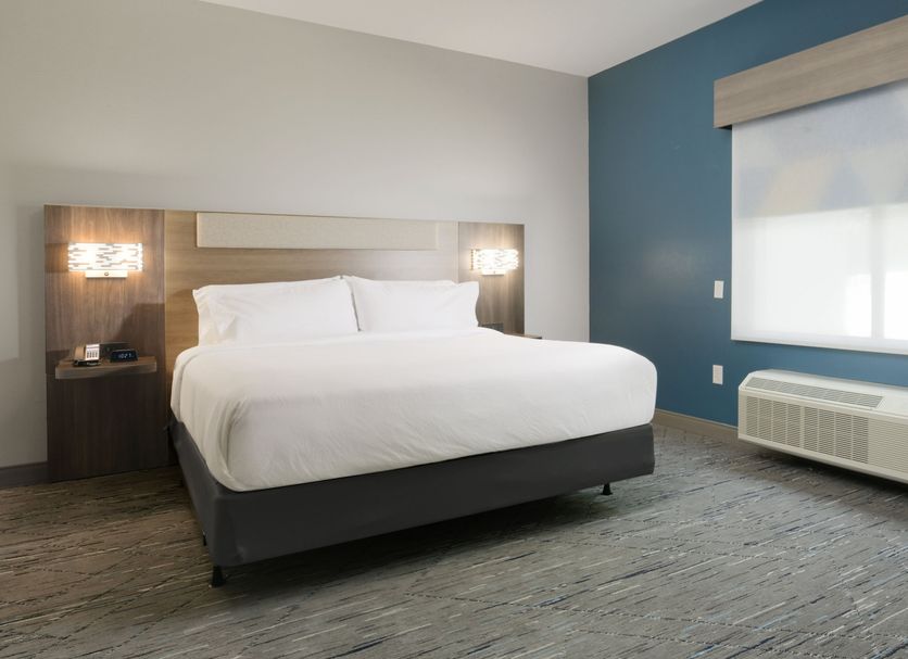 Holiday Inn Express & Suites Williamstown - Glassboro By IHG from $92