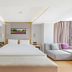 Lavande Hotels Nanjing Confucius Temple Daguang Road guest room with bed, sofa, and large window in Nanjing