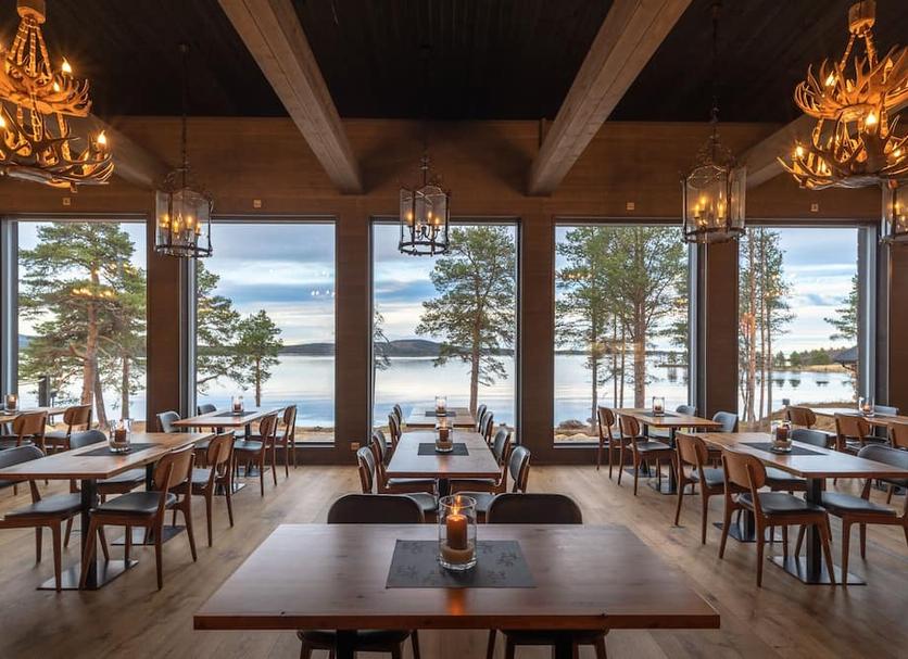 Restaurant Photo