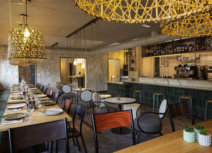 Restaurant Photo