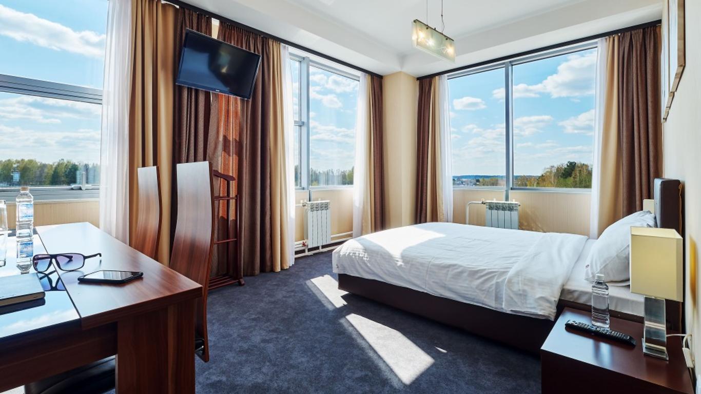 Skyline Hotel Tomsk Airport