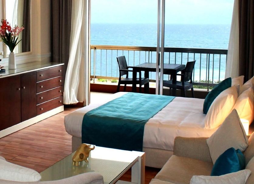 Hotel Méditerranée Beyrouth Beirut room with balcony and ocean view