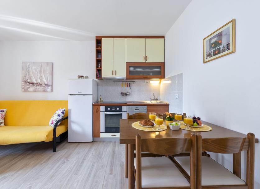 Kitchen Photo