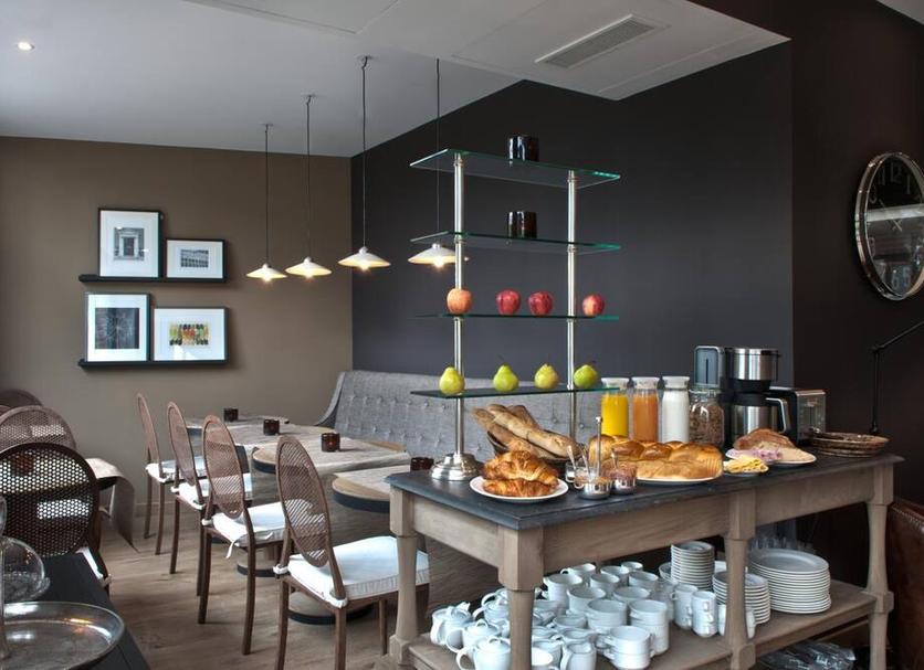 Restaurant Photo