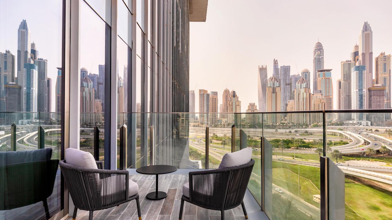 Taj Jumeirah Lakes Towers