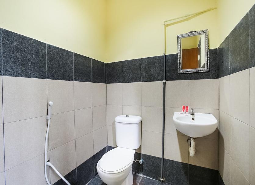 Bathroom Photo
