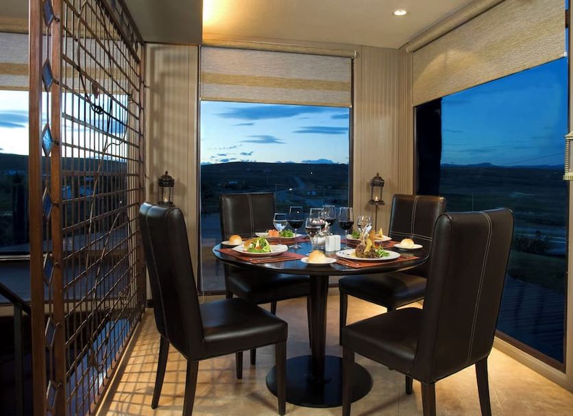 Dining room Photo