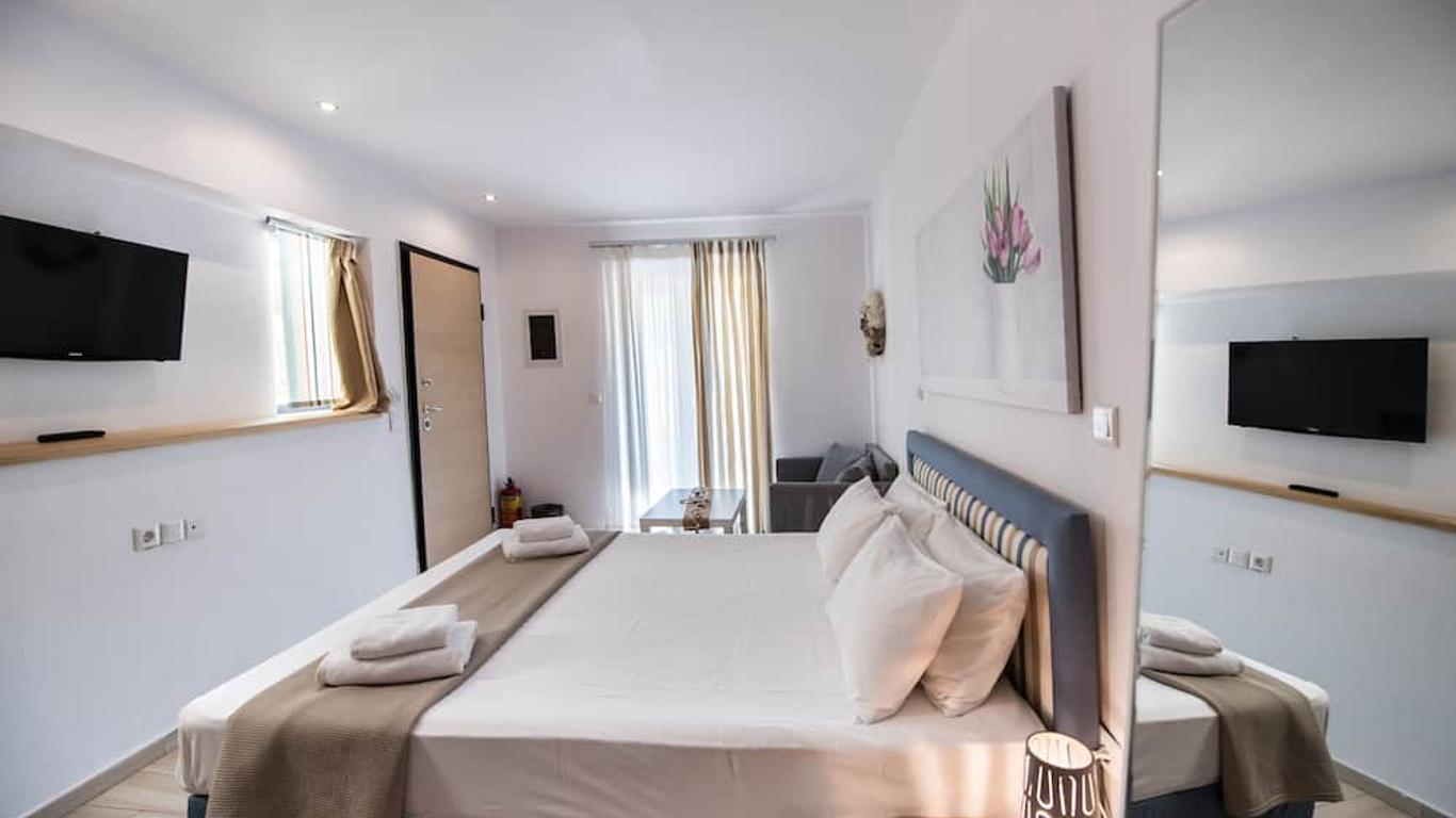 Ilianthos Apartments & Studios