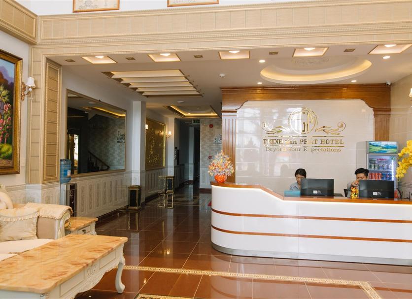 Front desk Photo