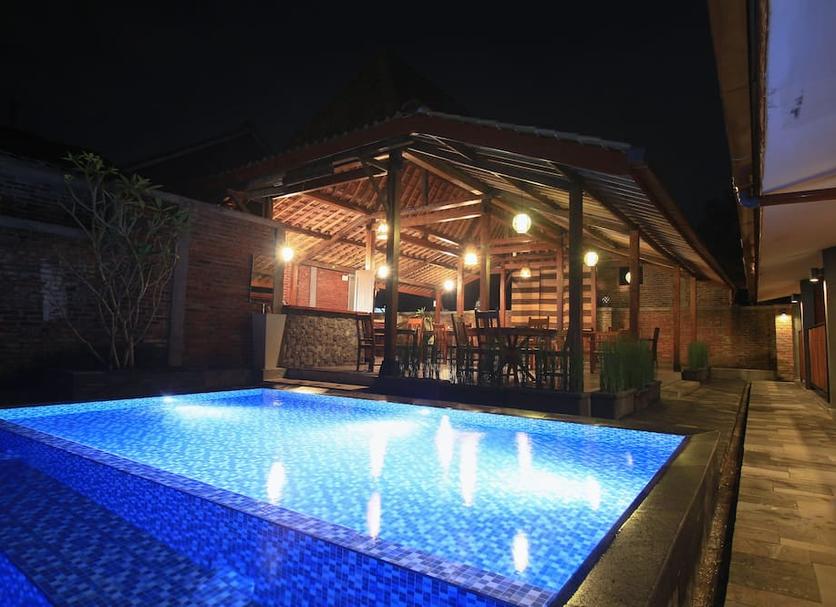 Pool Photo