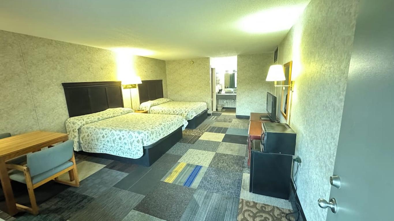 Riverfront Lodge