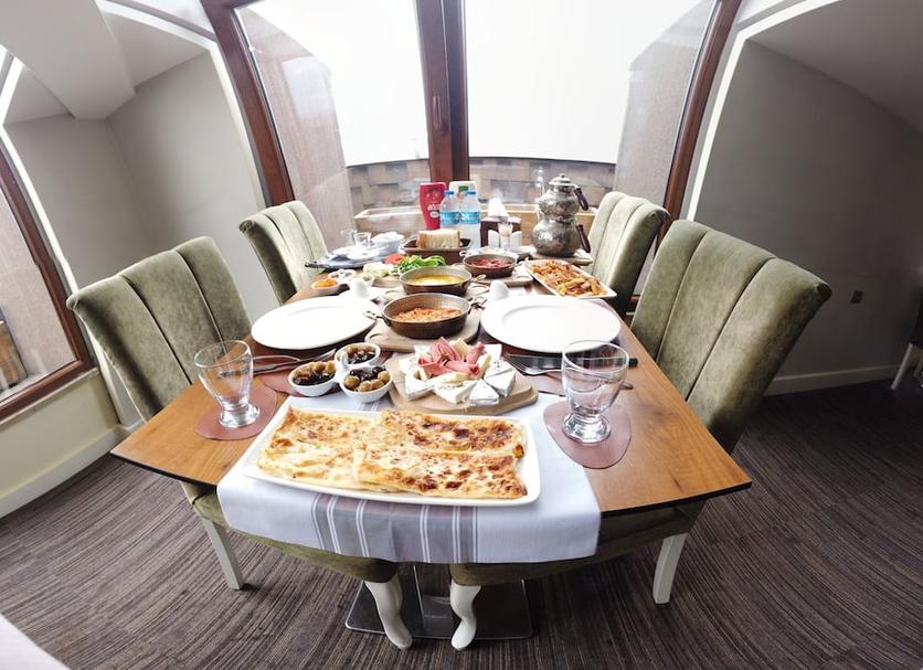 Dining room Photo
