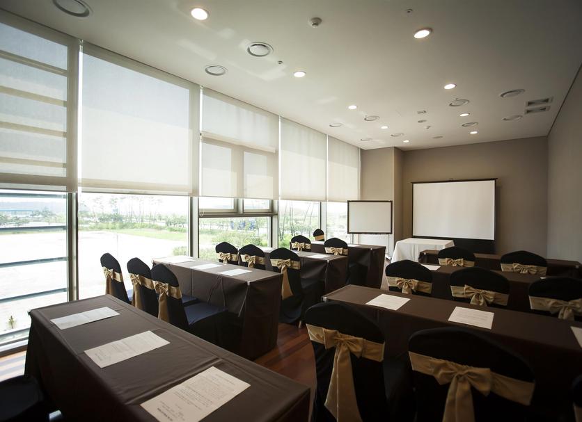 Conference room Photo
