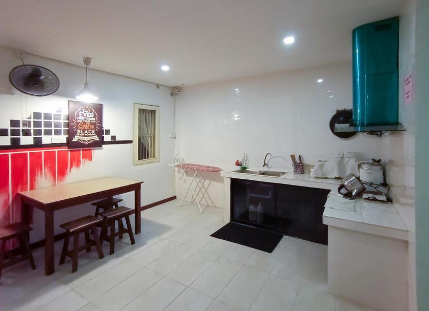 Kitchen Photo