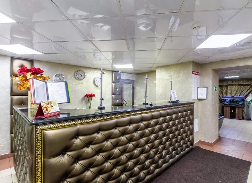 Front desk Photo