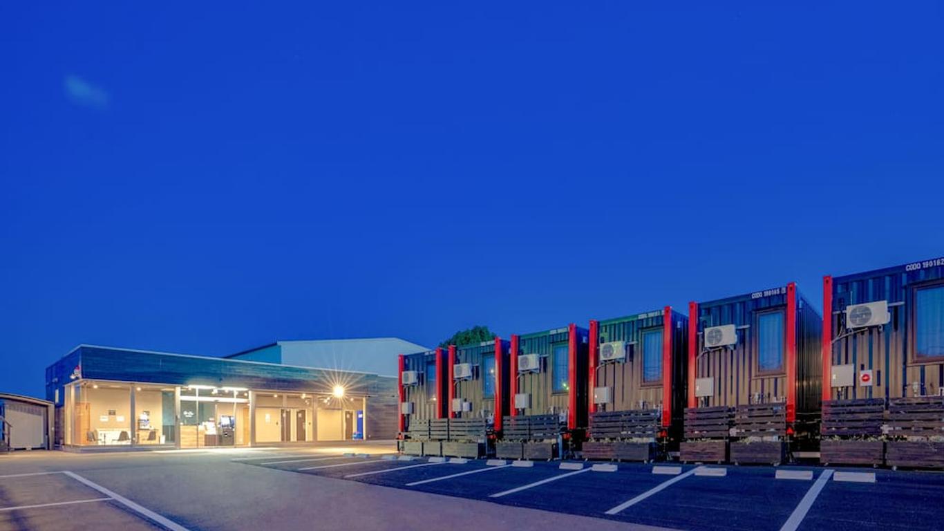 Hotel R9 The Yard Narita Airport West