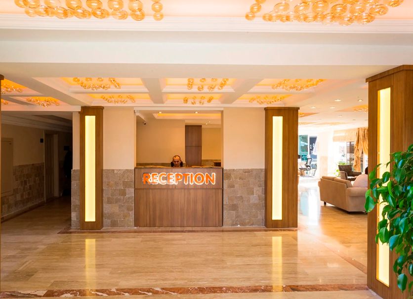 Front desk Photo