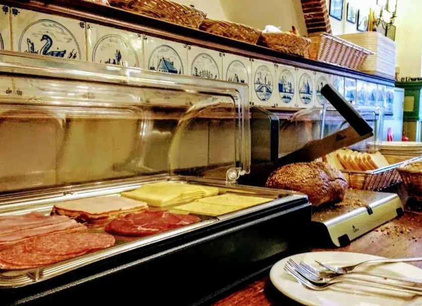 Buffet Photo