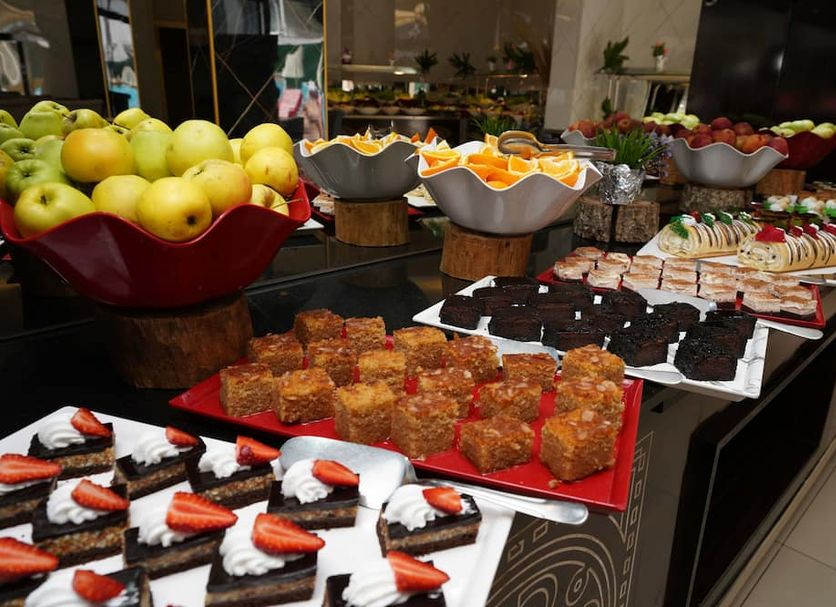 Buffet Photo