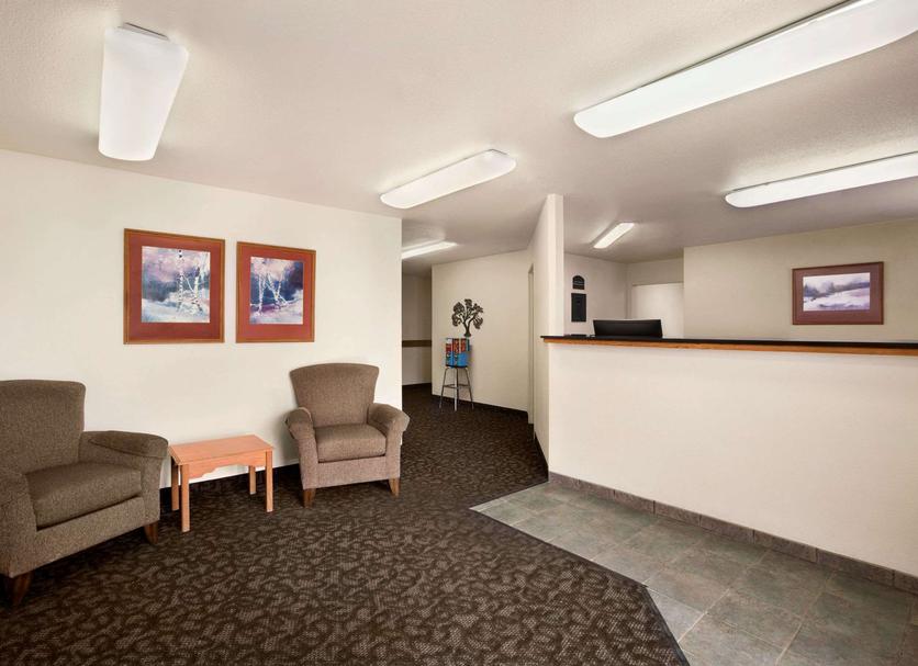 Front desk Photo