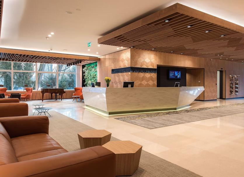 Front desk Photo