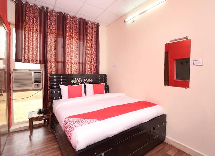 Bedroom Photo