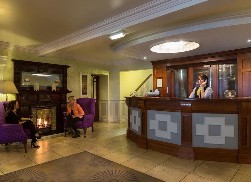 Front desk Photo