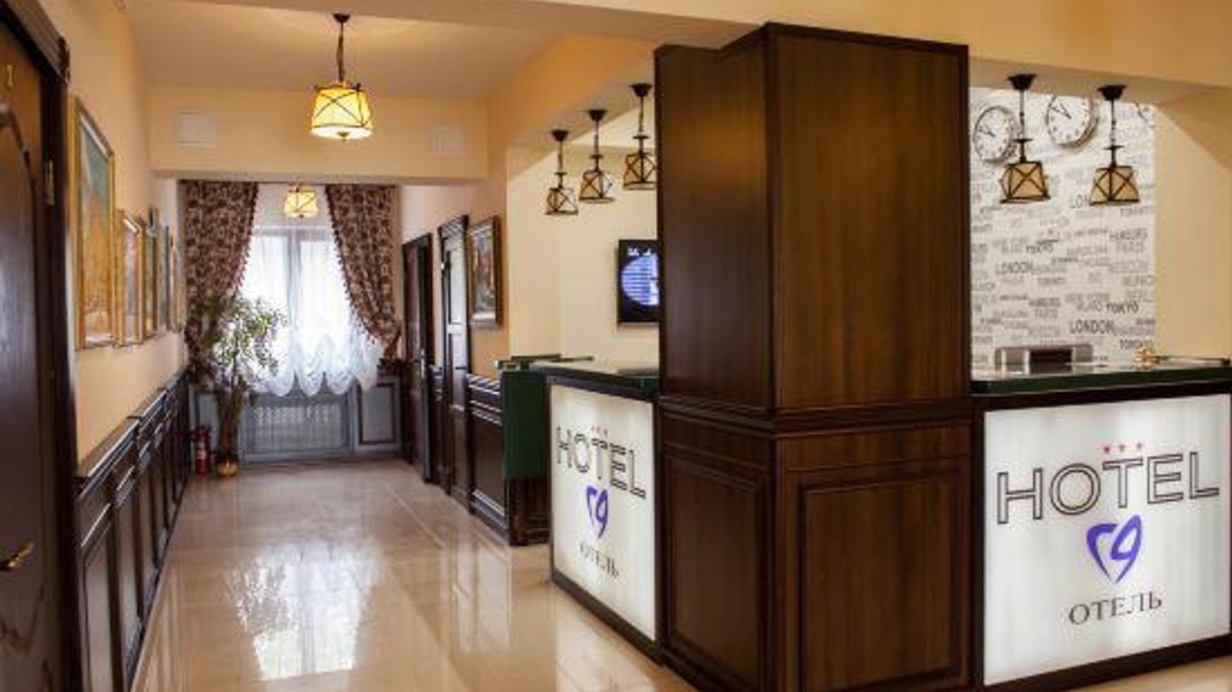 Hotel 19
