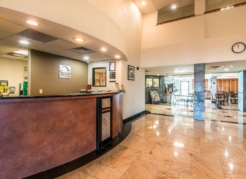 Front desk Photo