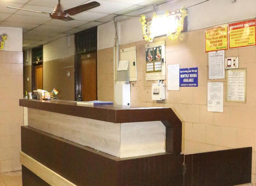 Front desk Photo