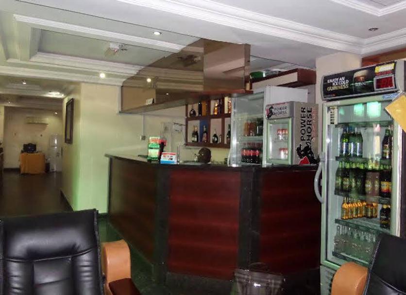 Bar Photo