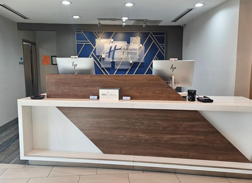 Front desk Photo