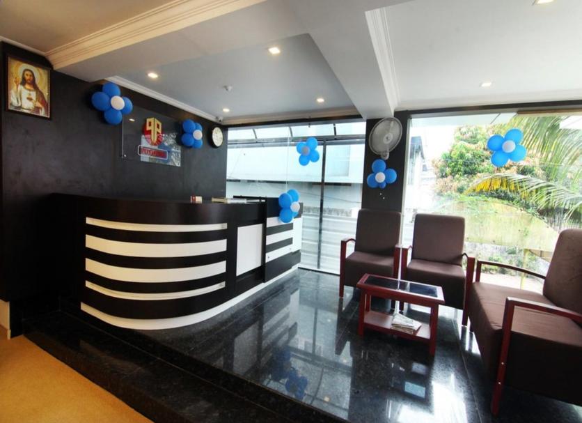 Front desk Photo