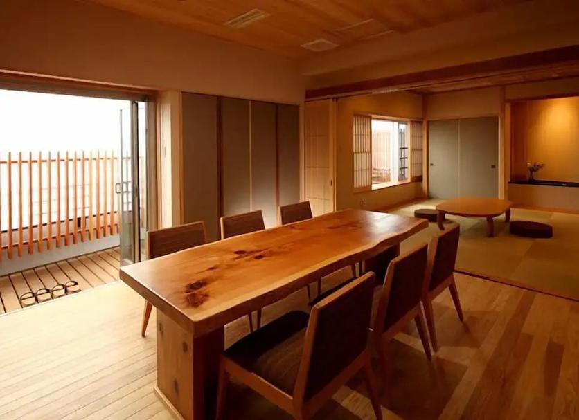 Dining room Photo