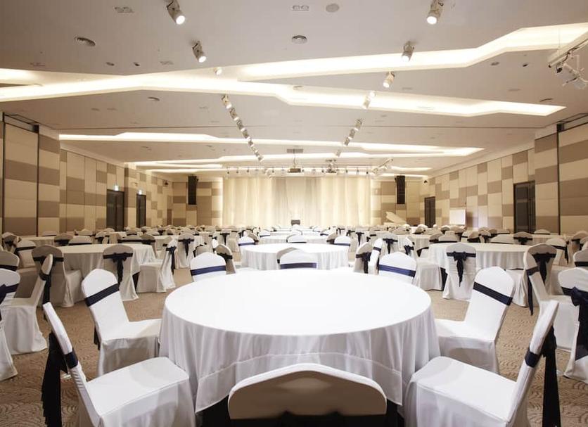 Banquet hall Photo