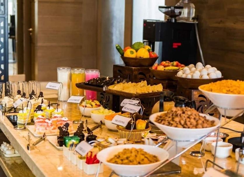 Buffet Photo