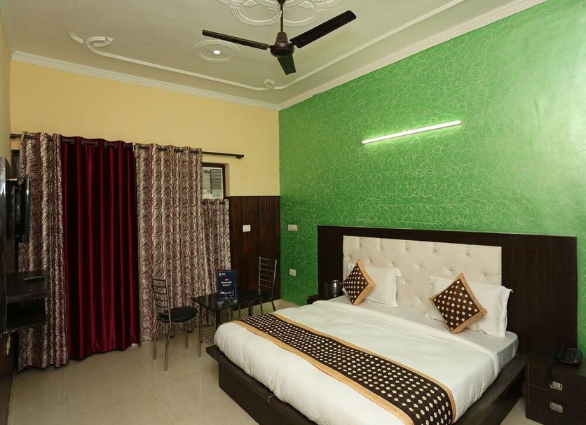 Bedroom Photo