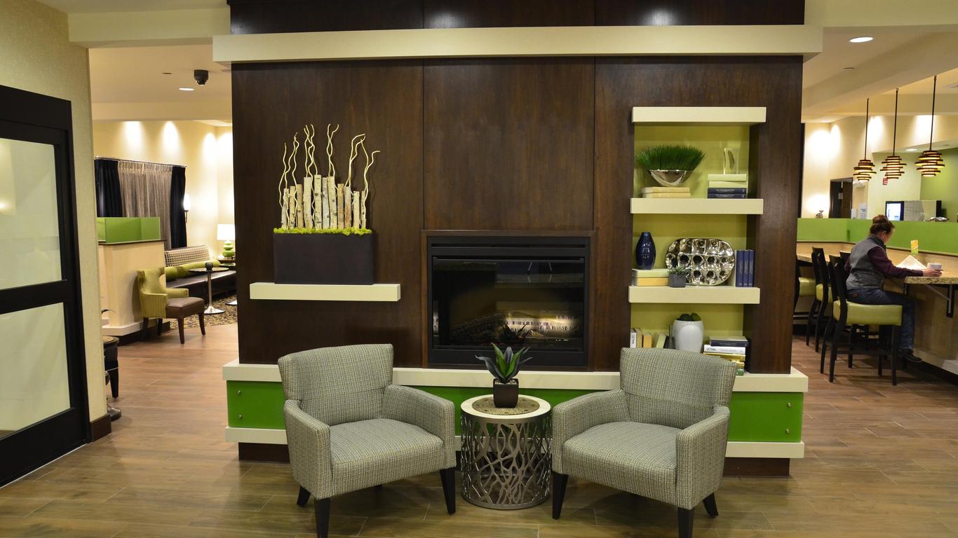 Holiday Inn Express & Suites Belgrade