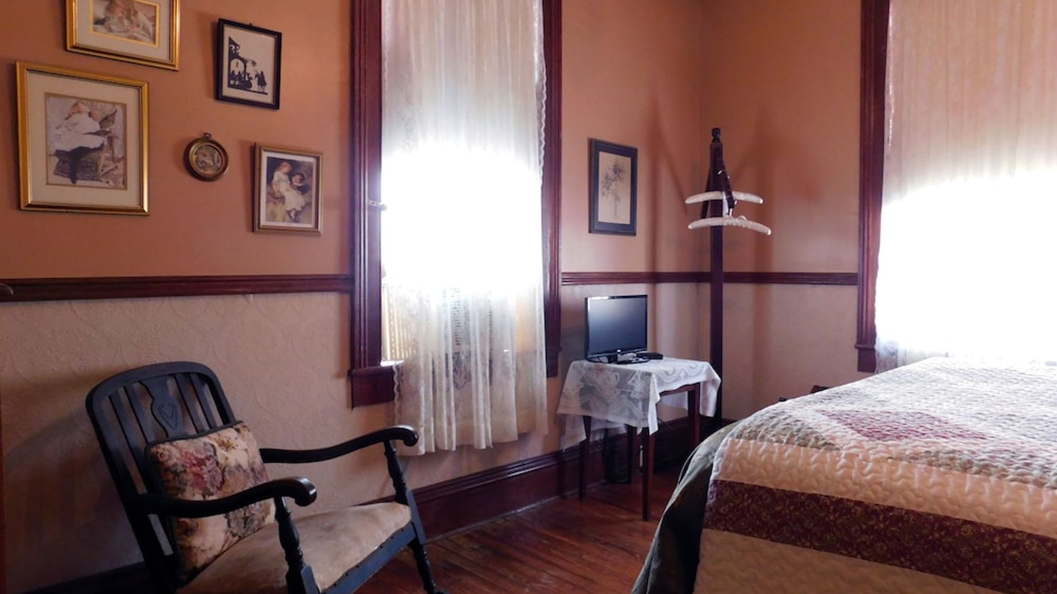 Pensacola Victorian Bed and Breakfast from 129. Pensacola Hotel Deals