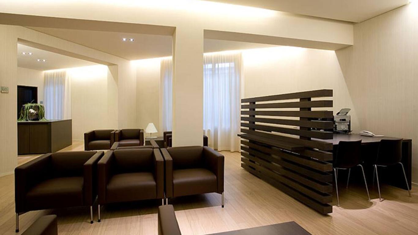 Hotel Ovest