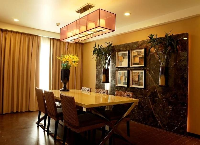 Dining room Photo